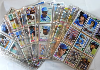 OVER 200 BASEBALL CARDS 1980 & 1982 MIX