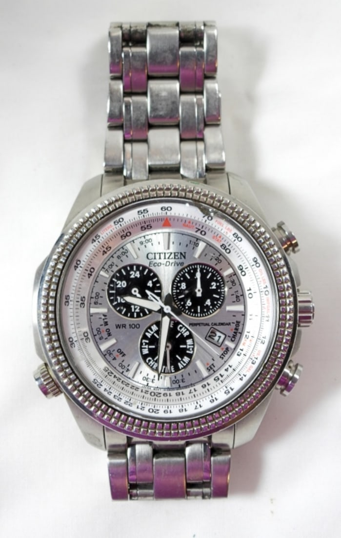 CITIZEN ECO-DRIVE CHRONOGRAPH WATCH (1 of 3)