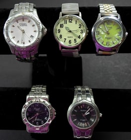 (5) MEN'S FASHION WRIST WATCHES