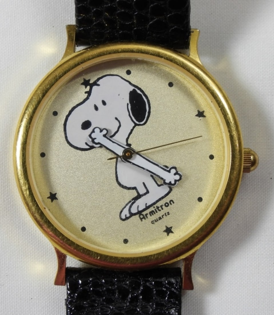 1958 SNOOPY ARMITRON WATCH (1 of 2)