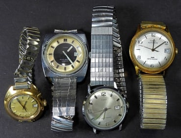 (4) VINTAGE MEN'S TIMEX WATCH LOT