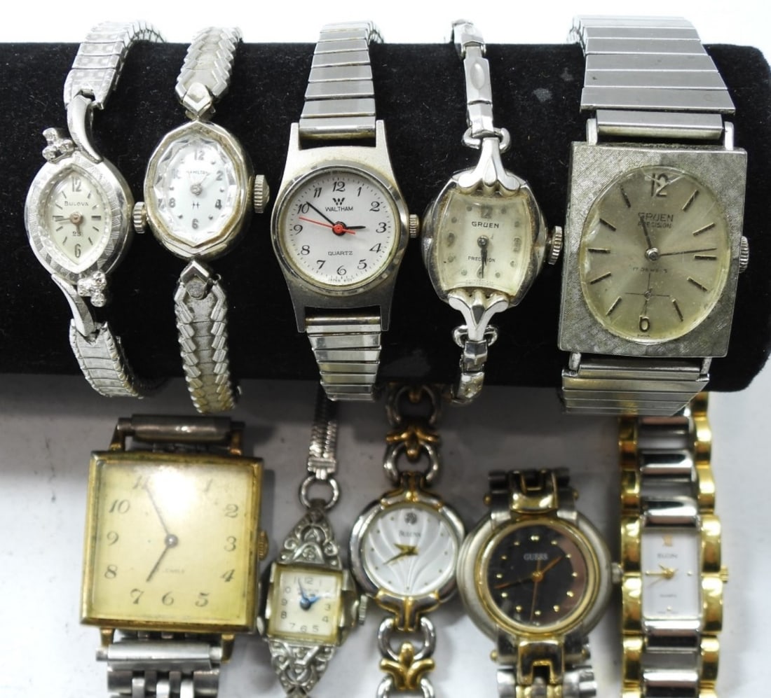 10 VARIETY WOMENS SILVER TONE WATCHES (1 of 2)