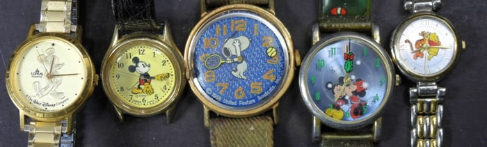 VTG SNOOPY WATCH missing crystal PLUS