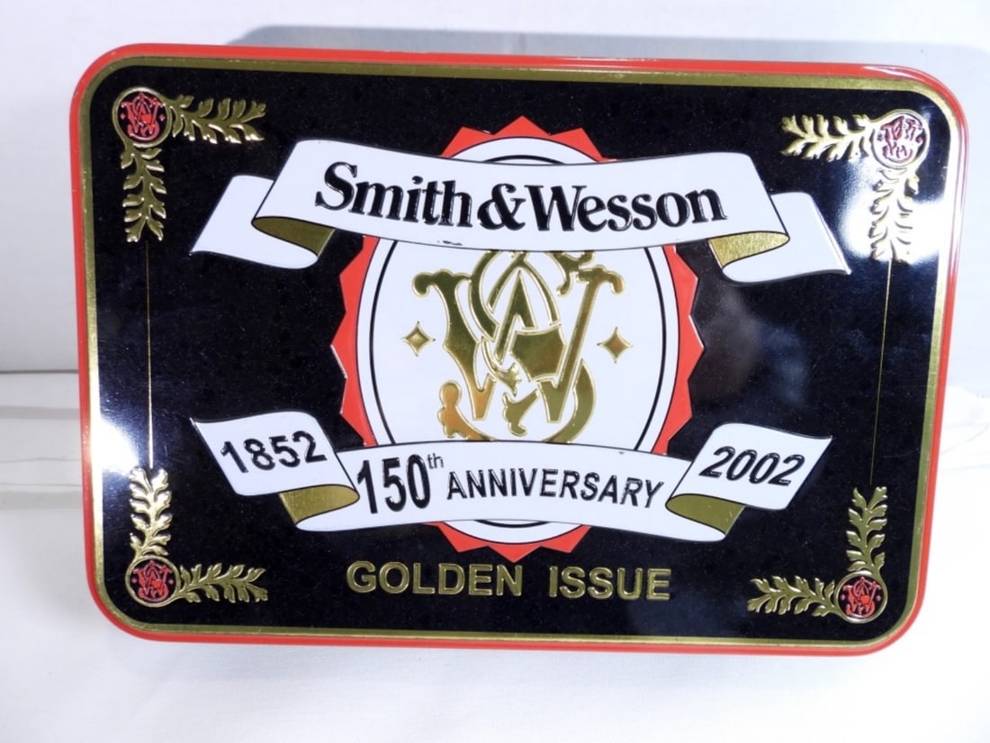 SMITH & WESSON 150TH ANNIVERSARY KNIFE (1 of 2)