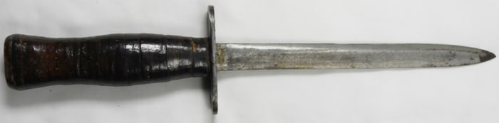 WWII HAND MADE FIGHTING KNIFE