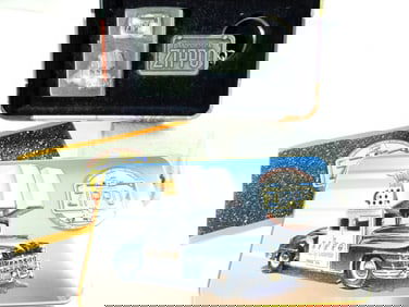 SEALED 1998 BRADFORD PA ZIPPO W/ KEYCHAIN SET