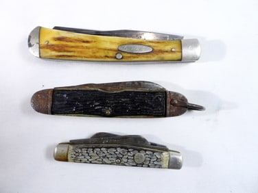 (3) Jigged Bone Pocket Knives