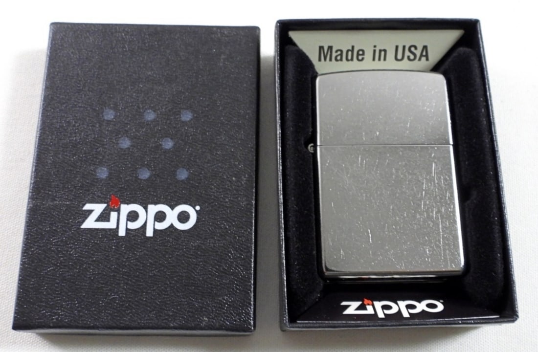 2019 SEALED/UNFIRED REG STREET CHROME  ZIPPO (1 of 4)