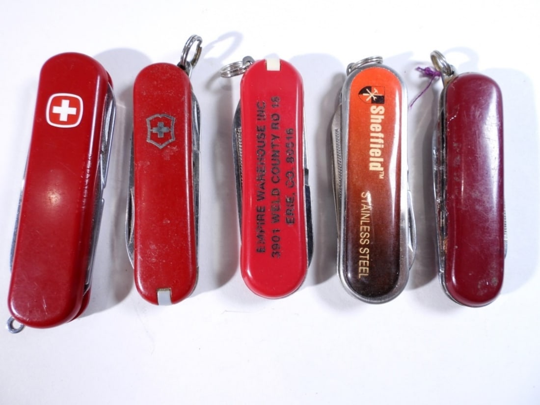 (5) MINI RED MULTI-TOOL KNIVES (1 of 3)