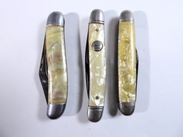 (3) MEDIUM PEARL POCKET KNIVES