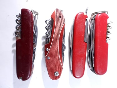 (4) RED MULTI-TOOL KNIVES