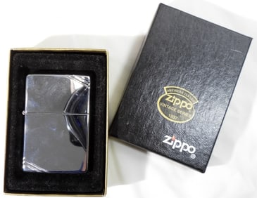 SEALED 1995 SILVER TONE DESIGNED ZIPPO