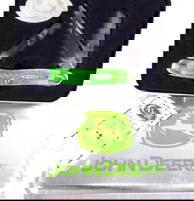 JOHN DEERE COLLECTORS KNIFE