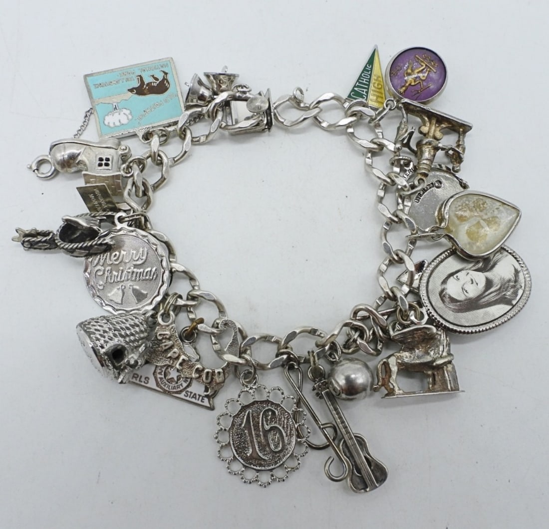 VINTAGE 925 CHARM BRACELET (1 of 4)