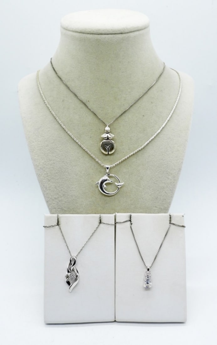 (4) 925 FASHION PENDANT NECKLACES (1 of 4)
