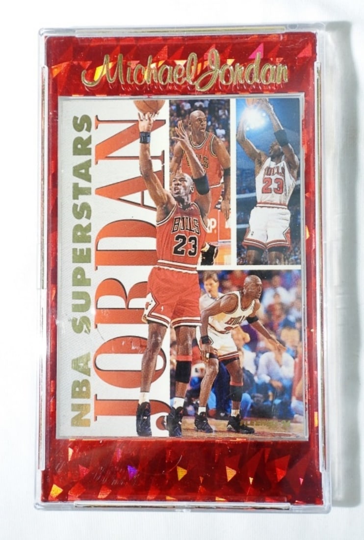 MICHAEL JORDAN 93-94 FLEER NBA SUPERSTAR CARD: EX, FLEER 93-94 7 OUT OF 20, IN SNAP CASE CAN OPEN