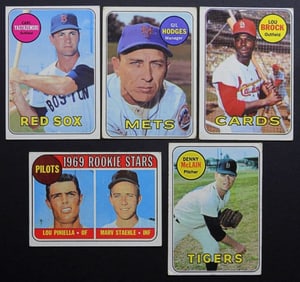 (5) 1969 TOPPS BASEBALL STAR CARDS - YAZ