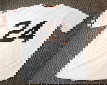 SIGNED ''WILLIE MAYS" GIANTS JERSEY