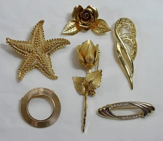 (6) VINTAGE GOLD TONE PINS / STARFISH,