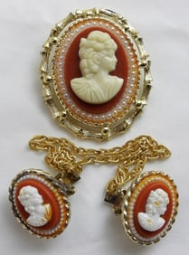 CAMEO LOT - PIN/PENDANT & EARRINGS