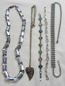 PRETTY BLING LOT of (5) PIECES