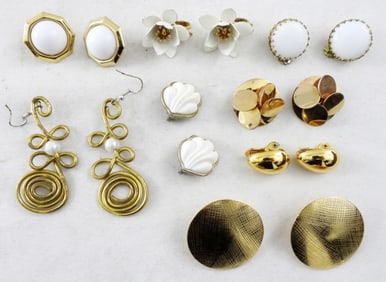 BEAUTIFUL WHITE & GOLD TONE EARRINGS LOT