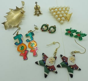 (7) CHRISTMAS PIECES OF JEWELRY