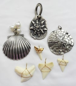 7 BEACH STYLE NECKLACE PENDANTS/CHARMS