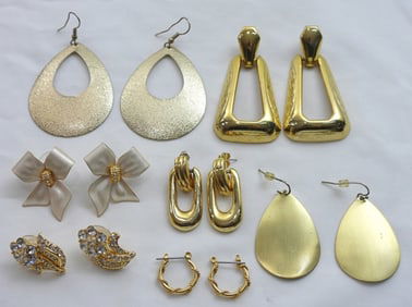 7 STUNNING VARIETY EARRING SETS