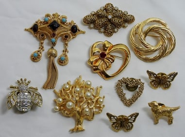 10 VIBRANT GOLD TONED PINS