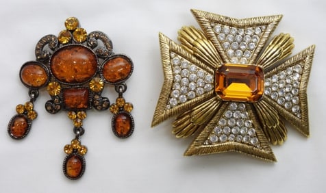2 STUNNING SPARKLY LARGE PINS