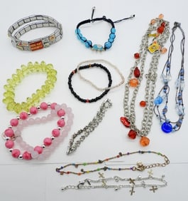 (11) FUN COSTUME JEWELRY