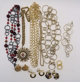 VINTAGE NECKLACES, EARRINGS & BRACELETS