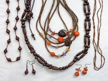 UNIQUE EARTHY/WOODED BEAD JEWELRY