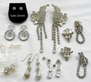 (8) STUNNING SILVER TONE SPARKLY EARRING