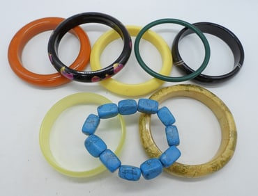 8 VINTAGE BANGLE BRACELETS
