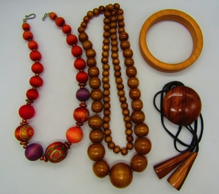 (4) WOODEN NECKLACES & BRACELET