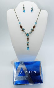 AVON NECKLACE EARRING SET