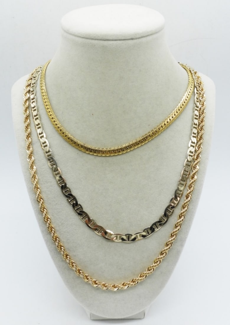 3 GOLD TONE FASHION CHAINS (1 of 1)