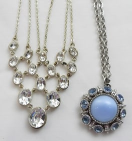 2 BEAUTIFUL SPARKLY WOMENS NECKLACES