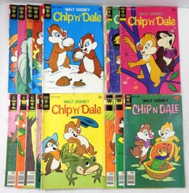 (17)WALT DISNEY CHIP 'N' DALE COMICS