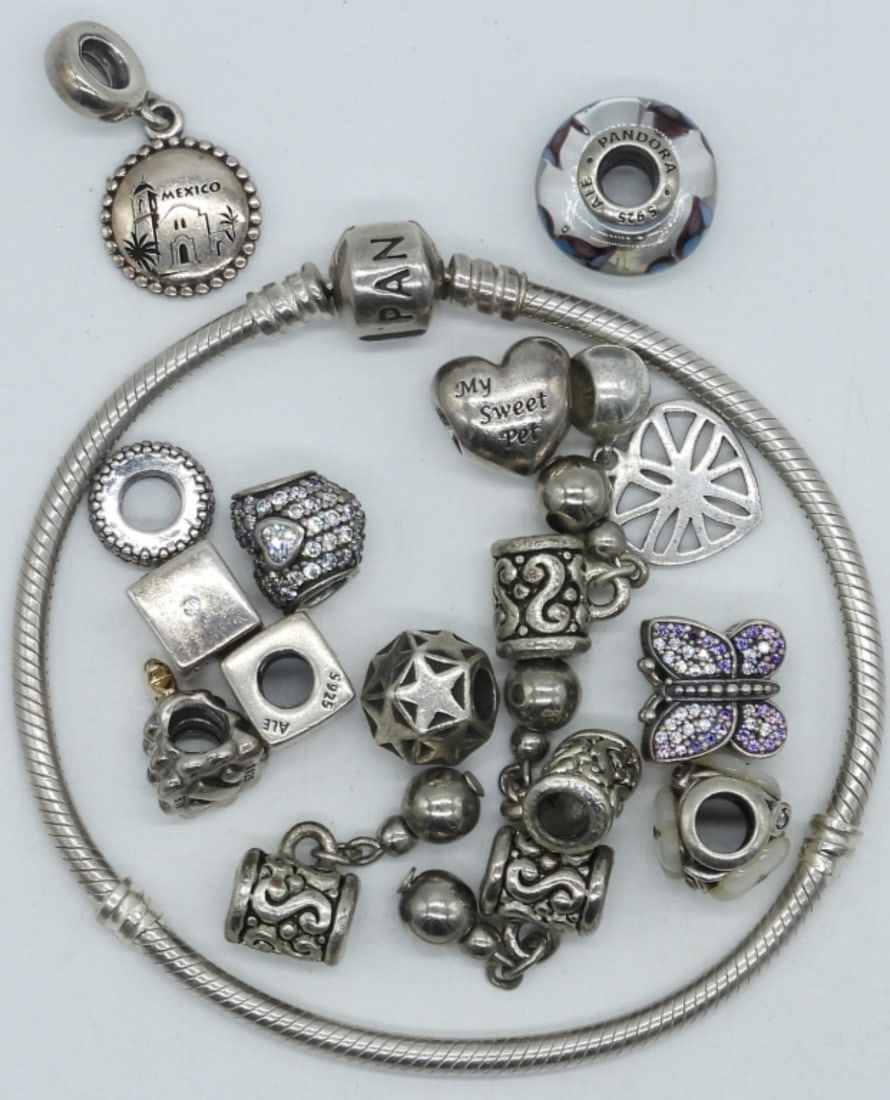 PANDORA 925 BRACELET & 16 CHARMS (1 of 1)