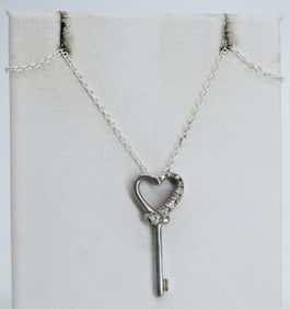 DIAMOND HEART KEY 925 NECKLACE