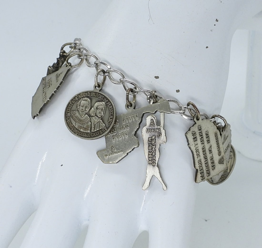 VTG STERLING CHARM BRACELET (1 of 3)