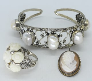 CAMEO, MOTHER OF PEARL RING + 925