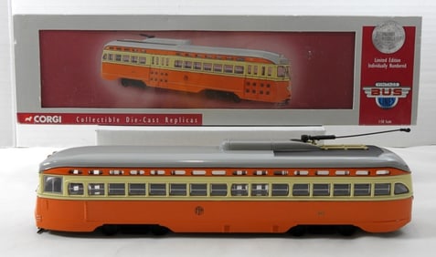 2000 CORGI CLASSICS LIMITED BUS REPLICA