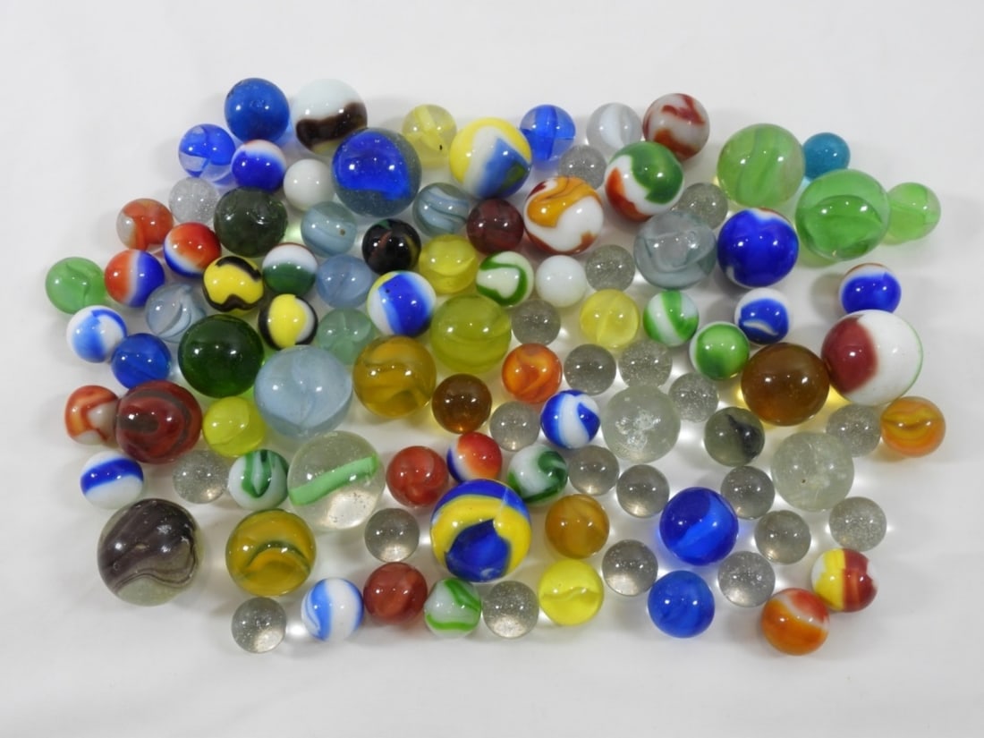 100 VARIETY DECORATIVE TOY MARBLES: 100 VARIETY DECORATIVE TOY MARBLES