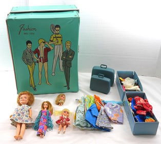 VTG. DOLL CASE W/ CLOTHES AND DOLLS