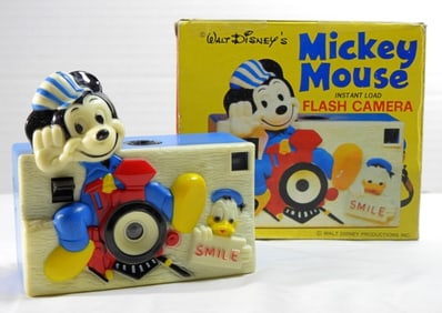 RARE MICKEY MOUSE FLASH FILM CAMERA