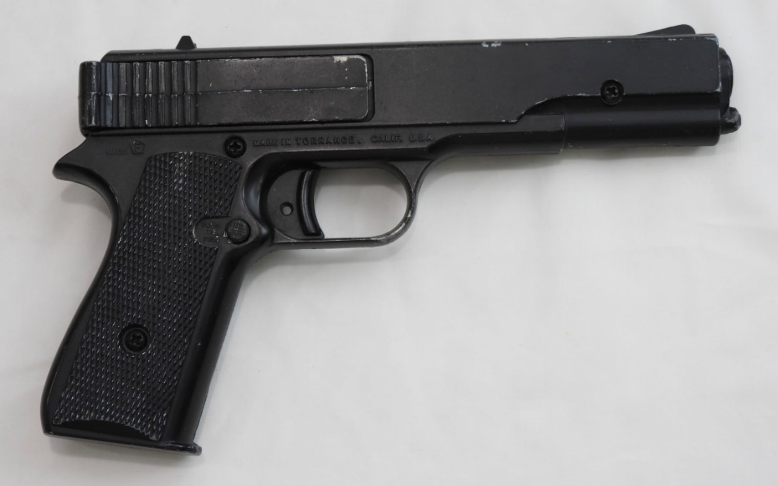 CROSMAN REPEATER .177 CAL BB PISTOL: VINTAGE PRE-OWNED / UNTESTED